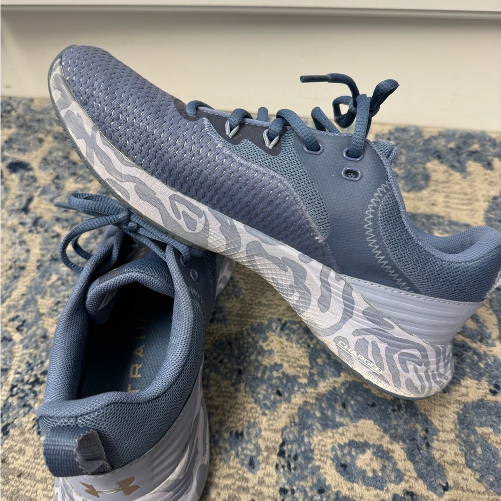 Women Under Armour Running Shoes - Picture 5 of 5